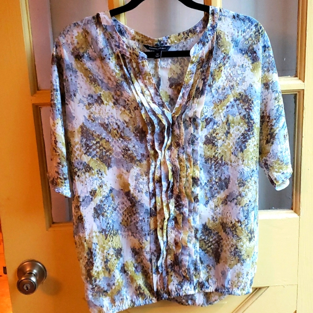 NWOT Banana Republic medium blouse